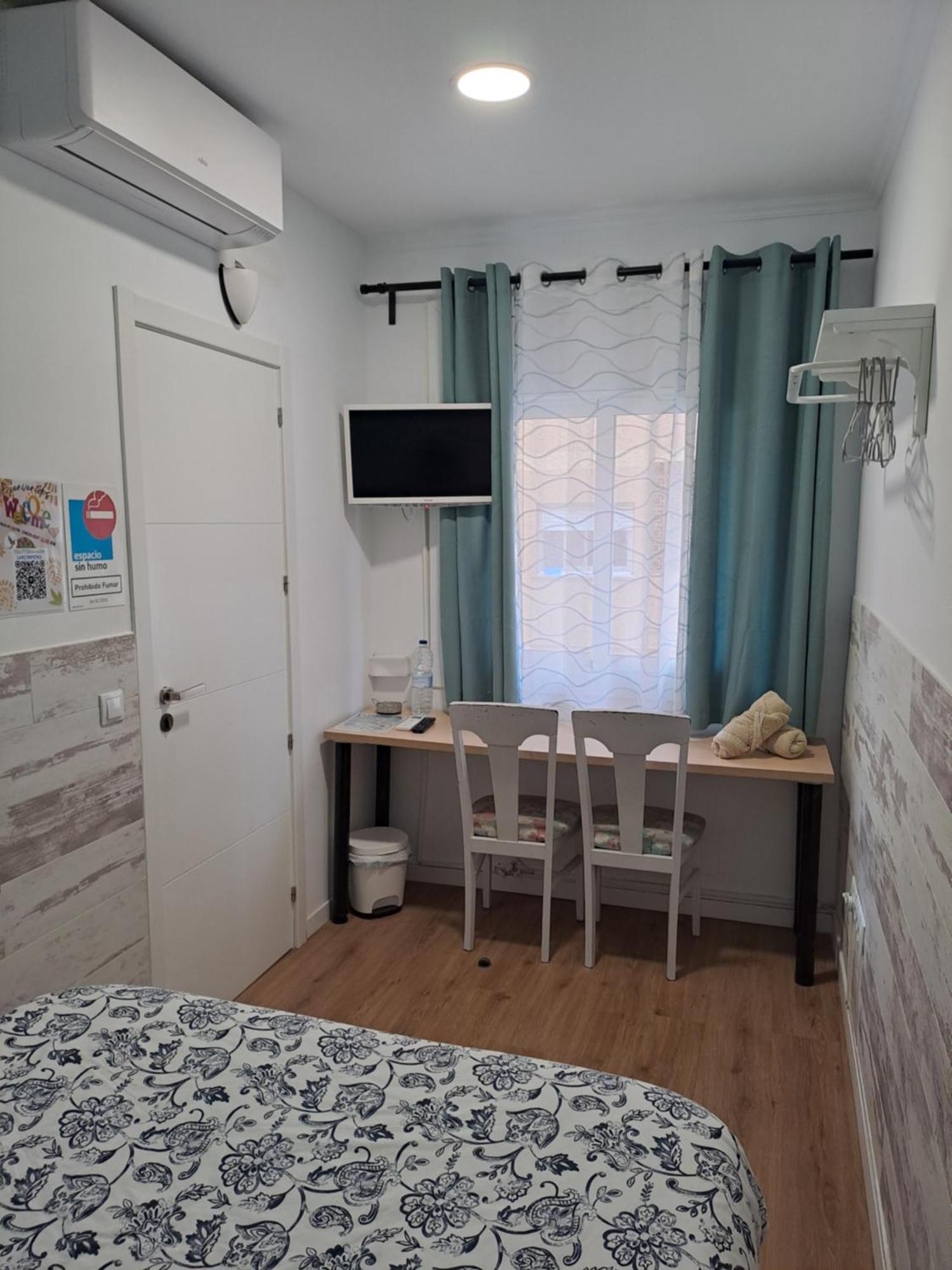 Appartement Aeropuerto Barcelona -Mi Colibri à El Prat de Llobregat Extérieur photo
